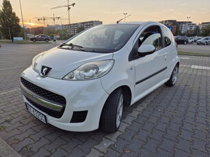 Peugeot 107 produkcja 2009 rejestracja 2010