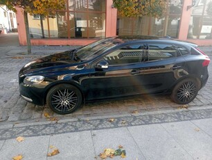 Volvo V40 II