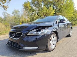 Volvo V40 II