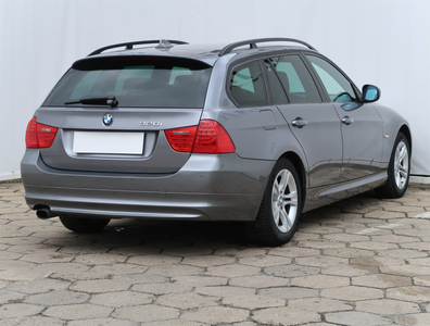 BMW 3 2008 320 i 199648km Kombi