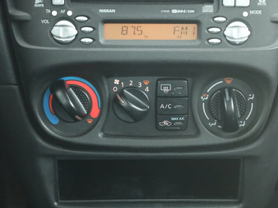 Nissan Almera 2006 1.5 156173km ABS klimatyzacja manualna