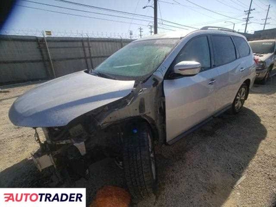 Nissan Pathfinder 3.0 benzyna 2018r. (LOS ANGELES)