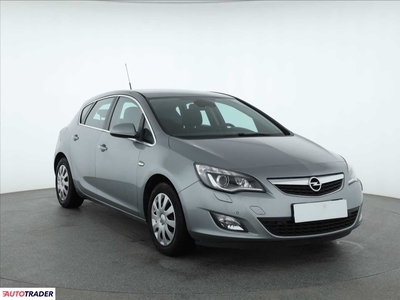 Opel Astra 1.4 138 KM 2012r. (Piaseczno)