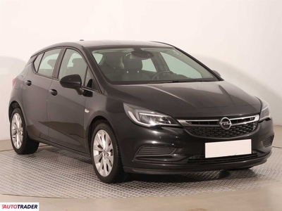 Opel Astra 1.6 108 KM 2015r. (Piaseczno)