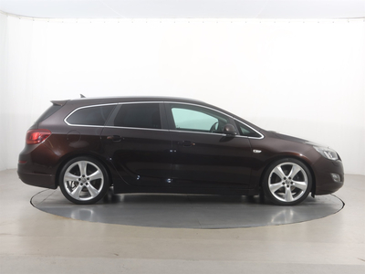 Opel Astra 2011 1.6 T 96340km Kombi