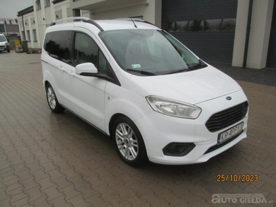 FORD TOURNEO COURIER kombi