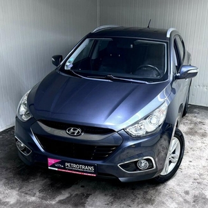 Hyundai ix35 2.0/ 163KM Skóra 4grzane fotele Klimatronik Czujniki parkowania