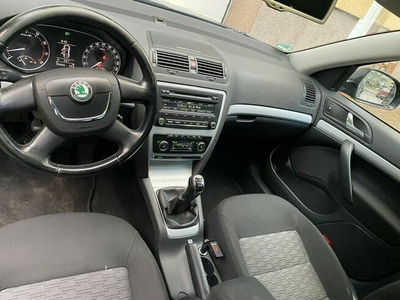 Škoda Octavia Po liftingu/Benzyna 1,4/Klimatronik/Parktronik/Tempomat/Zadbany/Zarej.