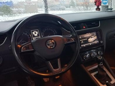 Škoda Octavia Salon PL Pełen Serwis ASO ! 115KM FV23% 38.5Netto 1 WŁ.Hak Climatronik