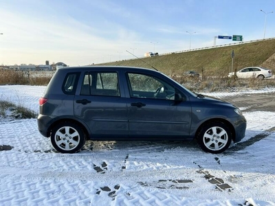 Mazda 2 1.4 16V 80KM Pierwszy właściciel Klimatyzacja Alufelgi Ekonomiczny