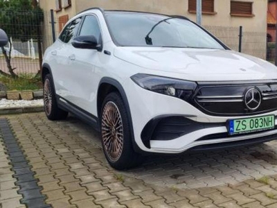 MERCEDES EQC SUV