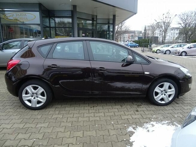 Opel Astra 1.4 120KM,Samochód bezwypadkowy z małym przebiegiem.