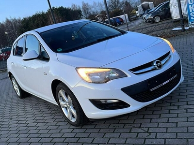 Opel Astra *LIFT*Gwarancja*Benzyna*Niski Przebieg*