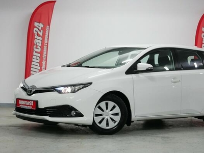 Toyota Auris 1,3 / 99 KM / Benzyna / Climatr / LED / Czujnik PDC /Bluetooth/ FV23%