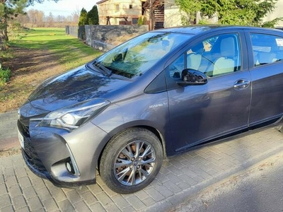 Toyota Yaris Hybrid 100KM automat 80tyskm