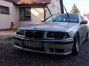 BMW 316i e36