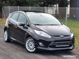 FORD FIESTA BENZYNA TITANIUM