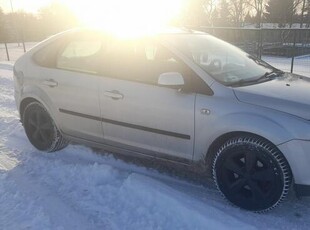 Ford Focus mk2 1.6 benzyna