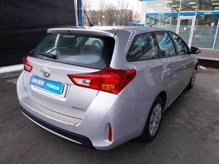 Toyota Auris 2014 1.6 Valvematic 150749km Kombi