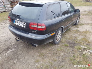 Volvo V40 1.9 diesel+ hak + tempomat