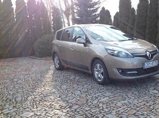 Złoty Renault Scenic 1.5 cdi