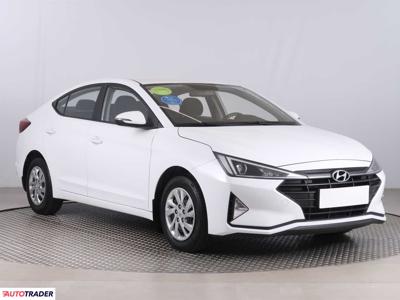 Hyundai Elantra 1.6 126 KM 2019r. (Piaseczno)