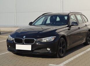 BMW 3 2014 318 d 234879km Kombi