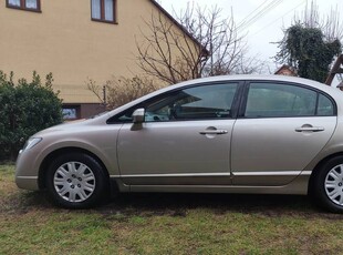 Honda Civic 140KM Sedan 2007 rok, skrzynia 6-biegowa + komplet alufelg