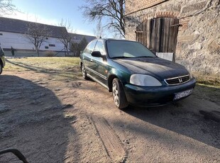 Honda Civic sedan 1.5i vtec