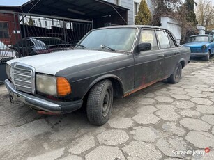 Mercedes w123 200d 1977r Zarej w PL pali jeździ