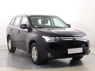 Mitsubishi Outlander 2015 2.0 202960km SUV