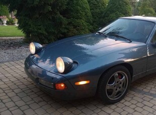 Porsche 928 S4