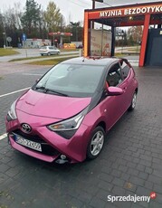 Toyota Aygo Selection X-CITE Magenta 2018 r. Polski Salon