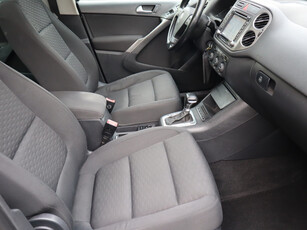 Volkswagen Tiguan 2008 2.0 TDI SUV