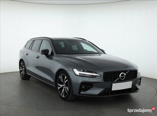 Volvo V60 B4