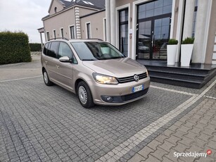 VW Touran 7 osób - bogate wyposażenie