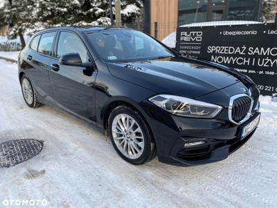 BMW Seria 1 118i Sport Line