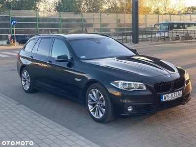 BMW Seria 5 525d Touring Sport-Aut Modern Line