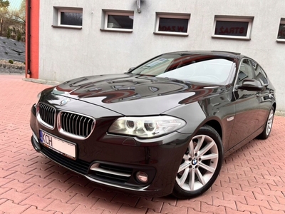 BMW Seria 5 F10-F11 Limuzyna Facelifting 520d 190KM 2015