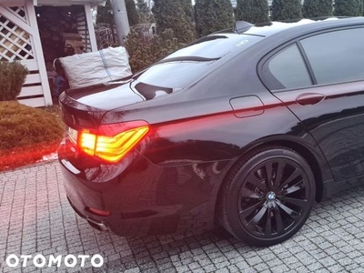 BMW Seria 7 750i L xDrive