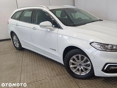 Ford Mondeo Turnier 2.0 Ti-VCT Hybrid Titanium