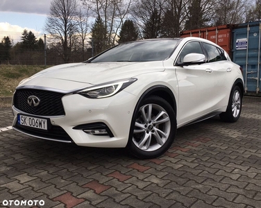 Infiniti Q30 1.6t Premium Tech