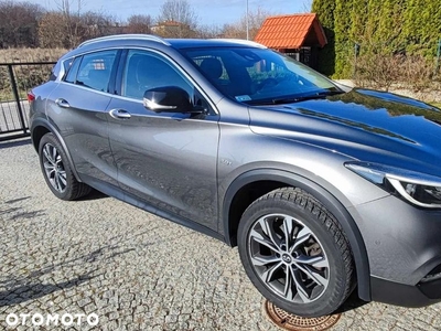 Infiniti QX30 2.0t Premium AWD 7DCT