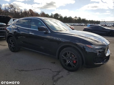 Maserati Levante Standard