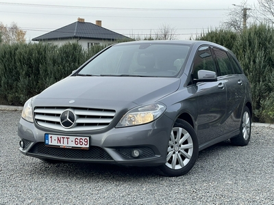 Mercedes B 180