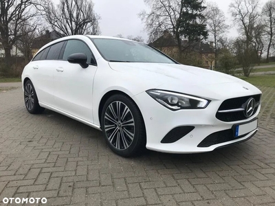 Mercedes-Benz CLA 180 Progressive 7G-DCT