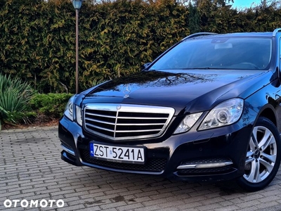 Mercedes-Benz Klasa E 200 T 7G-TRONIC Avantgarde