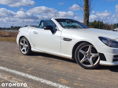 Mercedes-Benz SLK 300 9G-Tronic