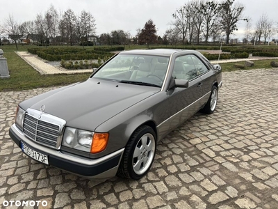 Mercedes-Benz W124 (1984-1993)