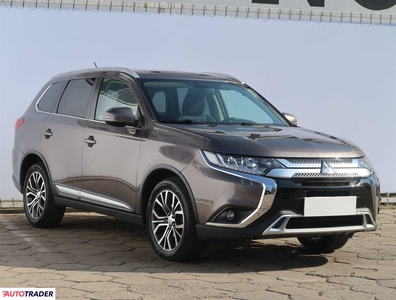 Mitsubishi Outlander 2.0 147 KM 2016r. (Piaseczno)